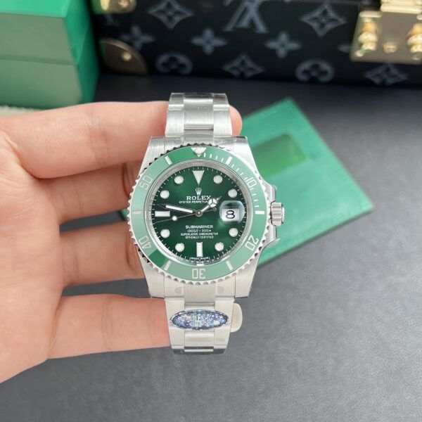 Đồng hồ Rolex Submariner 116610LV Hulk người khổng lồ xanh 40mm - patek seiko omega rado hublot orient sk rolex patek philippe longine 